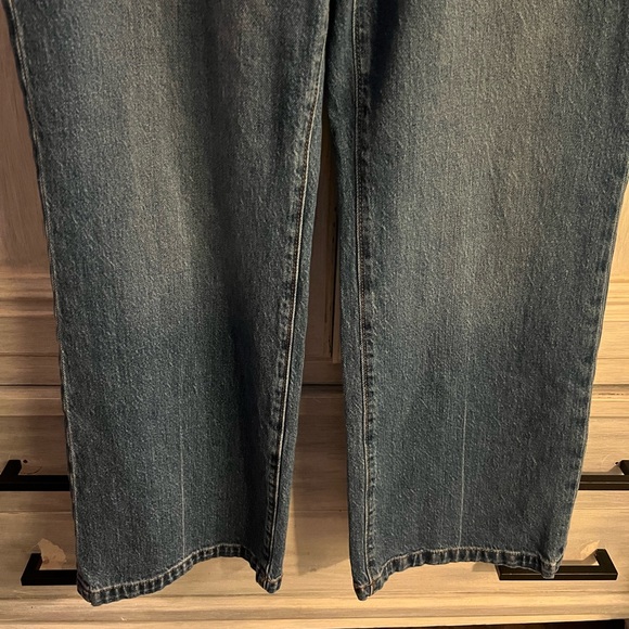 LOFT Curvy Mariner High Rise Wide Leg Jeans - Picture 3 of 8